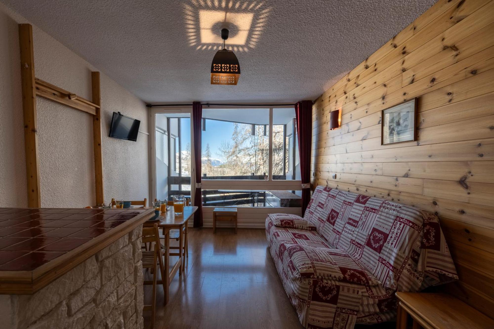 Doux Crepuscule - Au Bord Des Pistes - Parking Apartment Enchastrayes Bagian luar foto