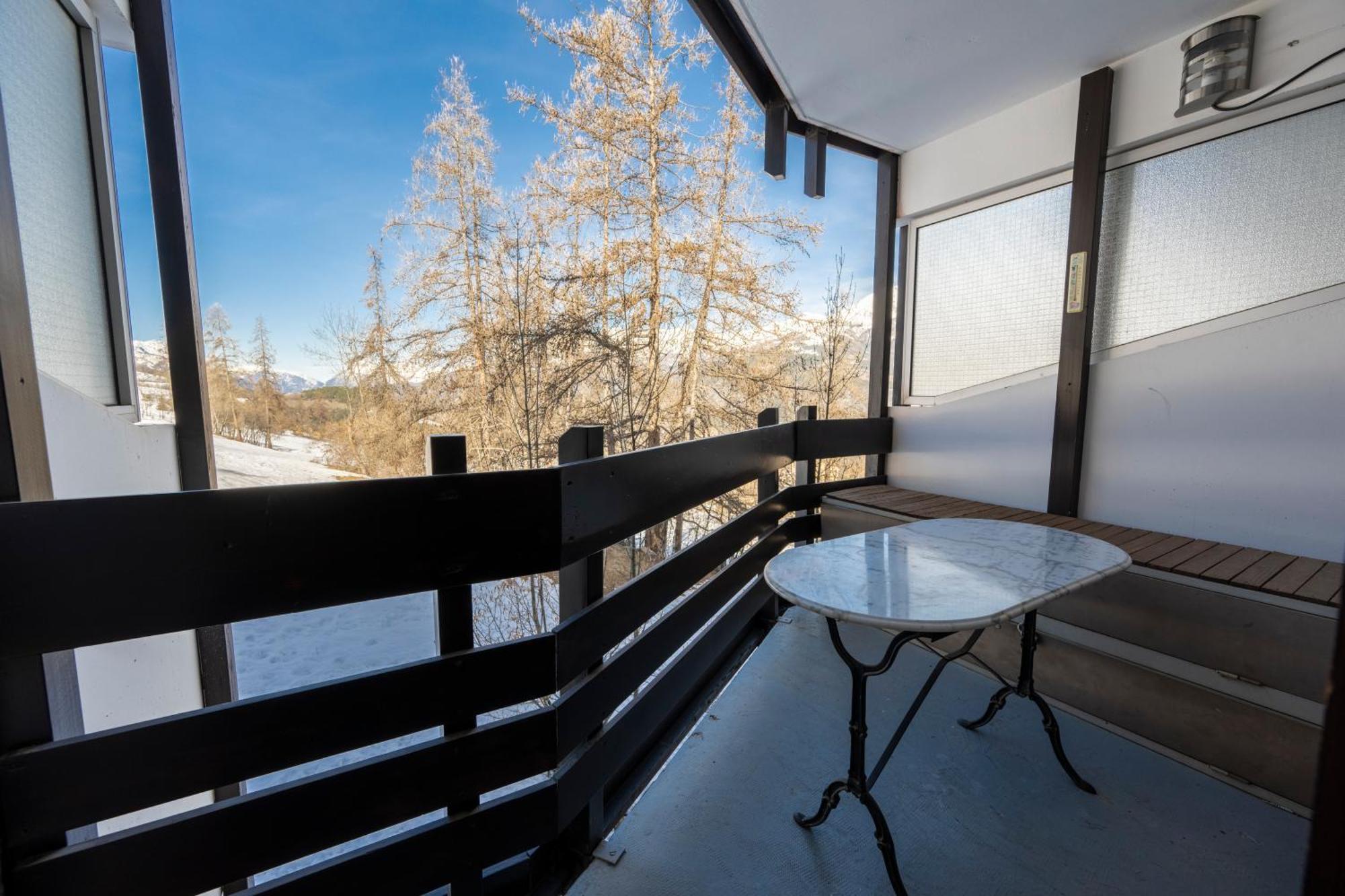 Doux Crepuscule - Au Bord Des Pistes - Parking Apartment Enchastrayes Bagian luar foto